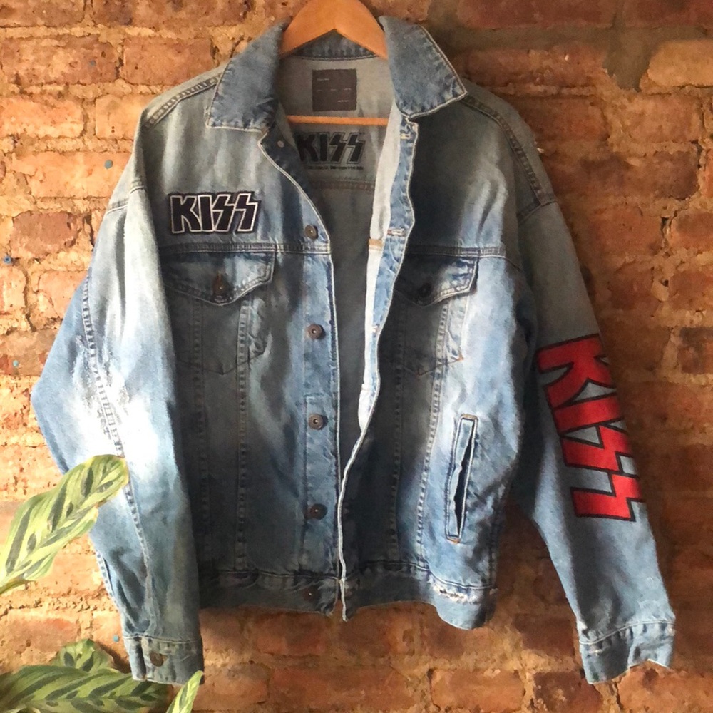 Oversized Zara Jean Jacket with KISS patch on back